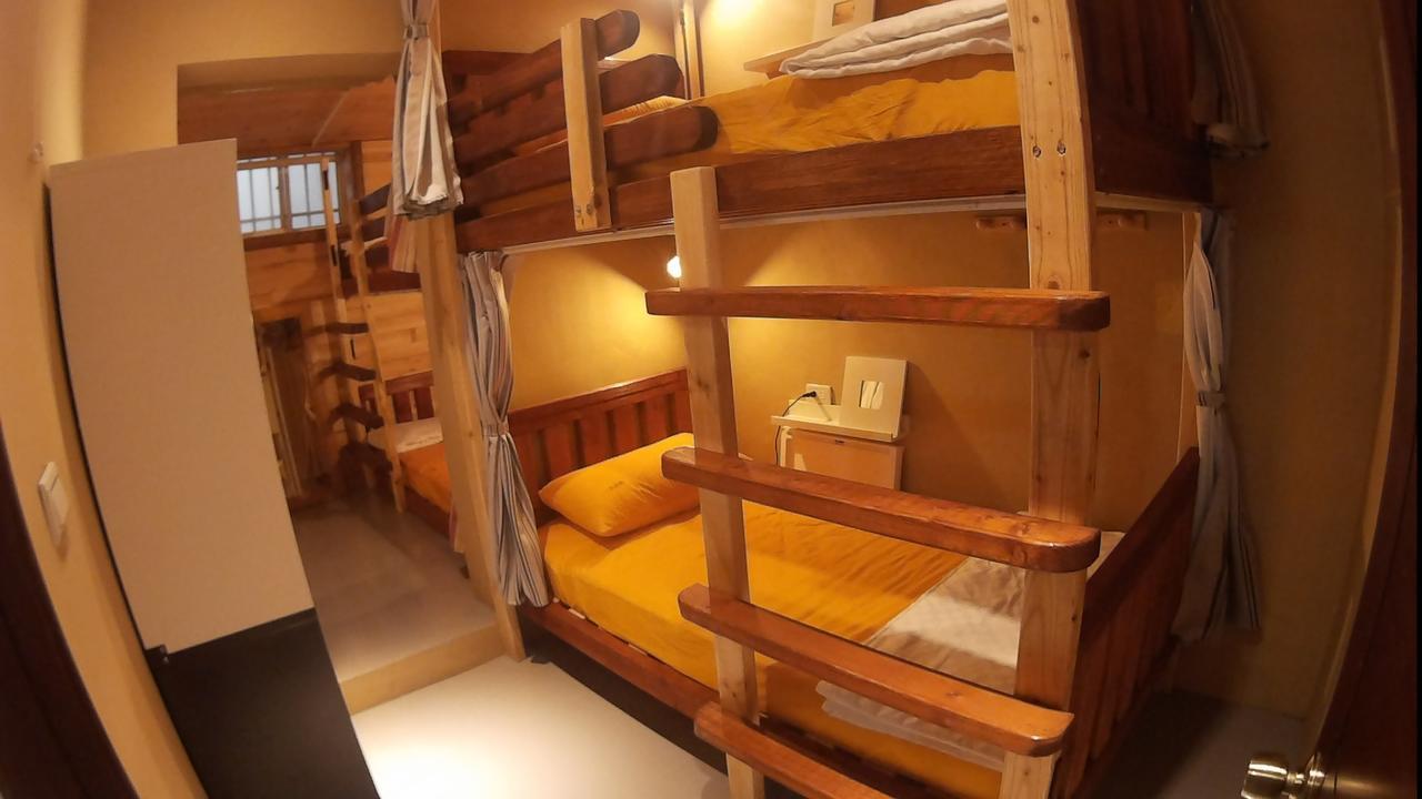 On Board Hostel Manzhou Eksteriør bilde