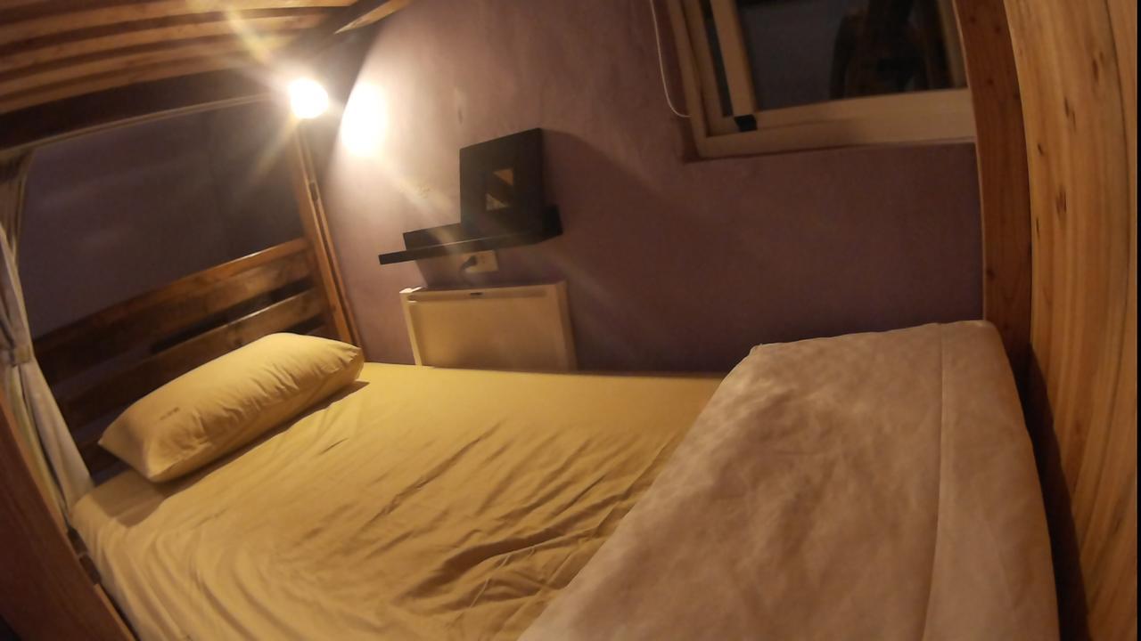 On Board Hostel Manzhou Eksteriør bilde